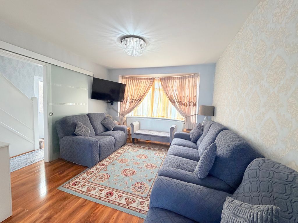 Property photo 2 of 17 10