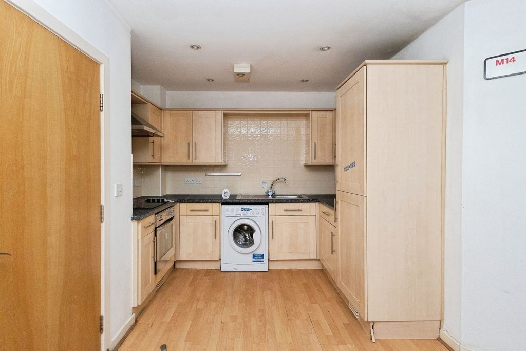 Property photo 2 of 17 Pbox-Img.Jpg