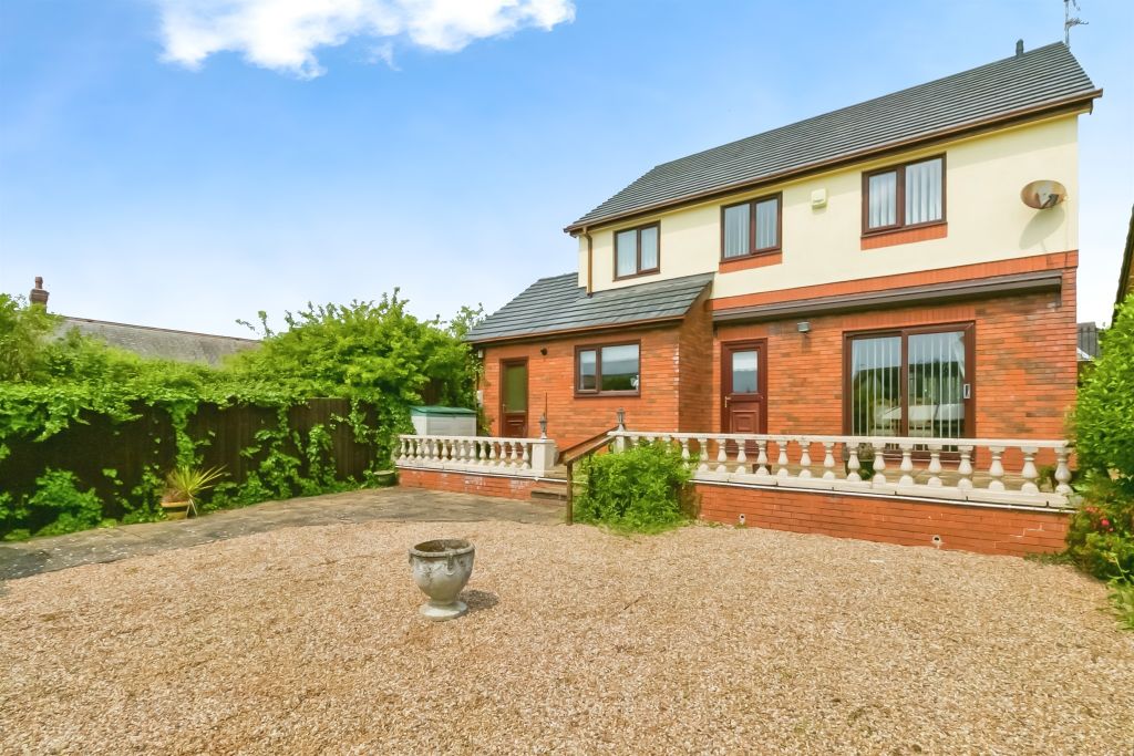Property photo 2 of 15