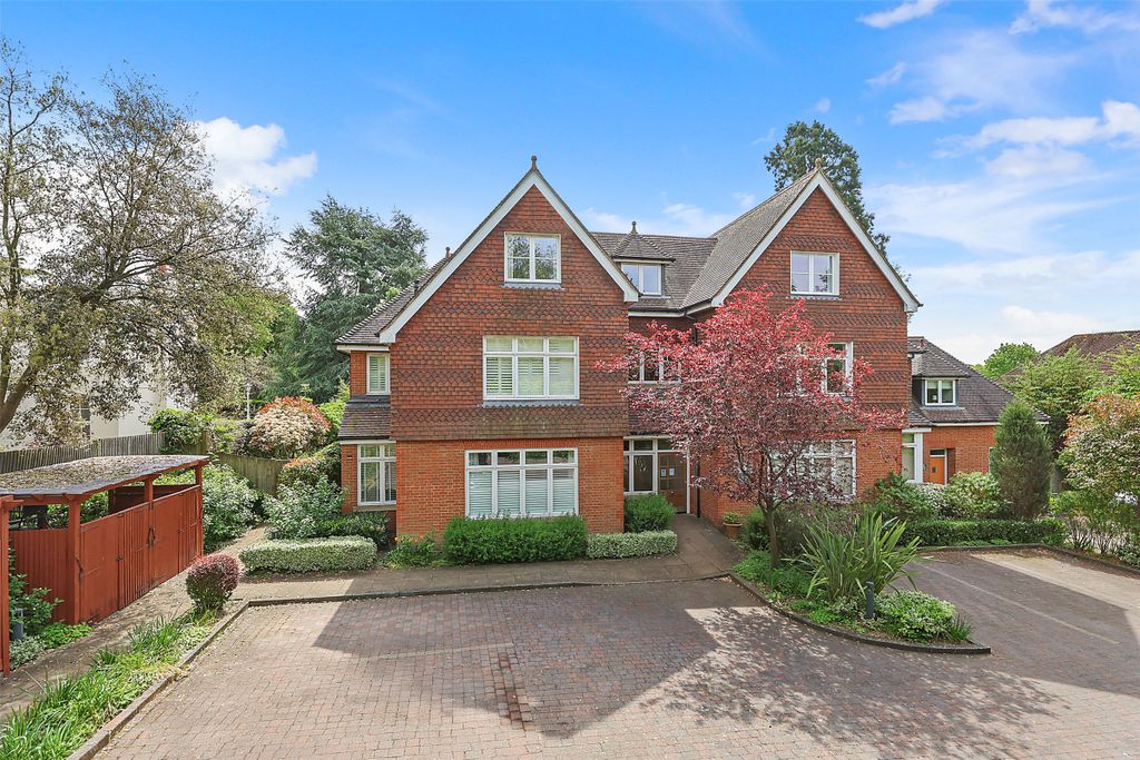 Property photo 2 of 14 Picture No. 24