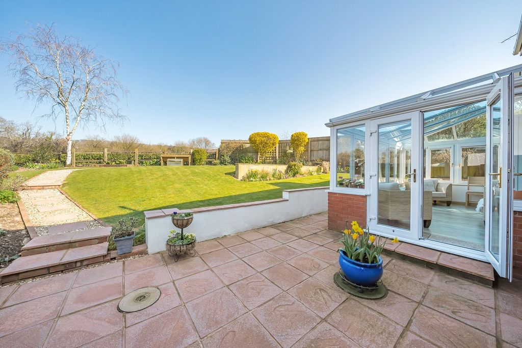 Property photo 2 of 31 Rear Garden