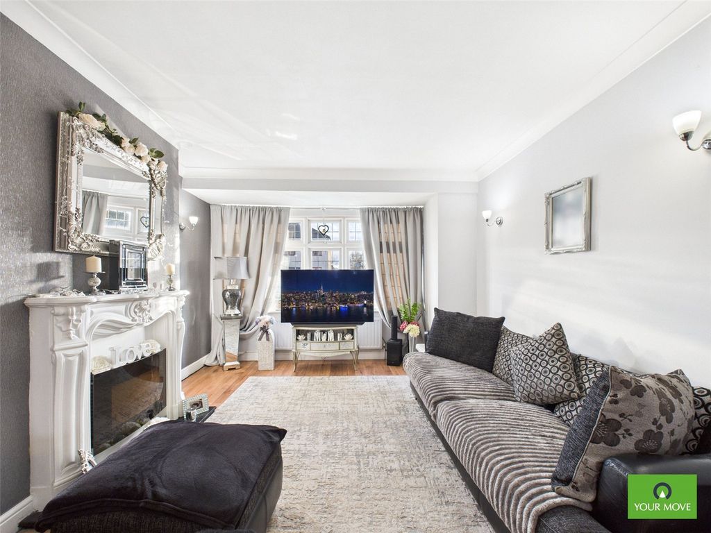 Property photo 2 of 17 Living Room