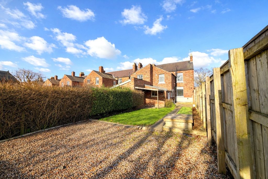 Property photo 3 of 18 Picture No. 01