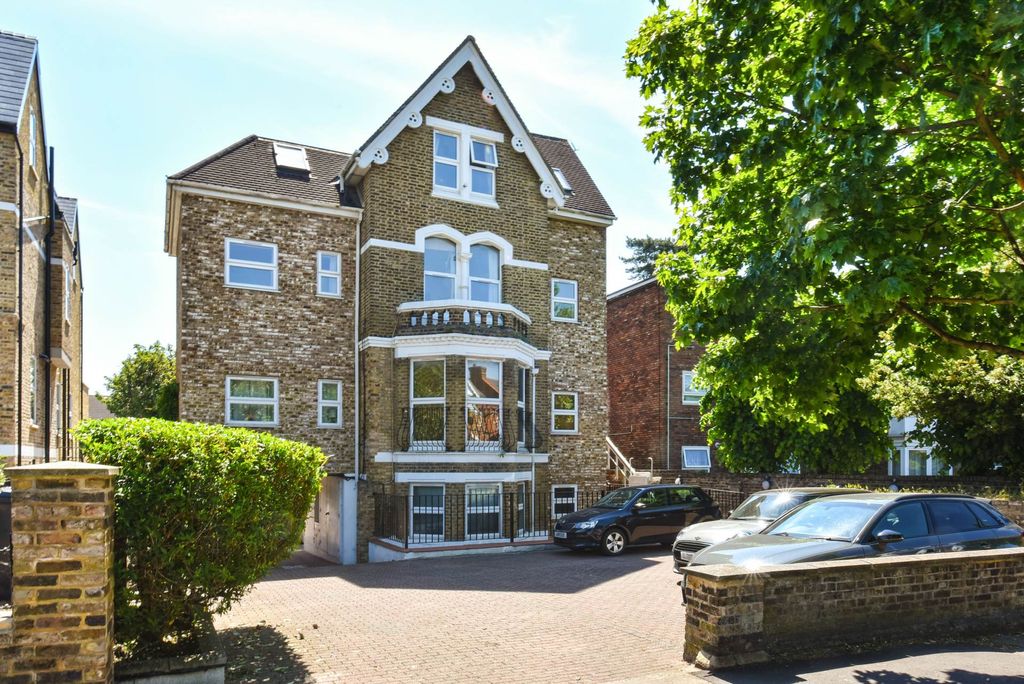 Property photo 2 of 13
