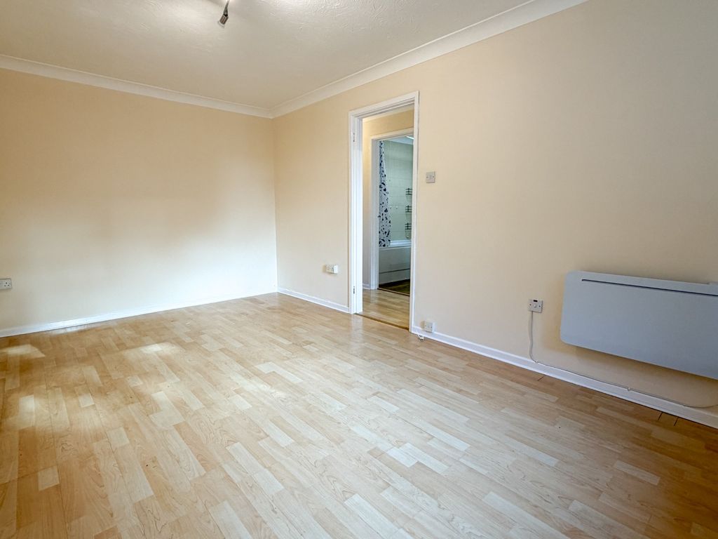 Property photo 3 of 14 5381085