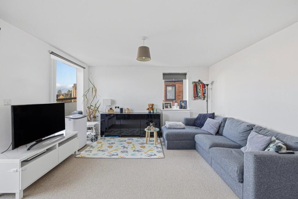 Property photo 2 of 14