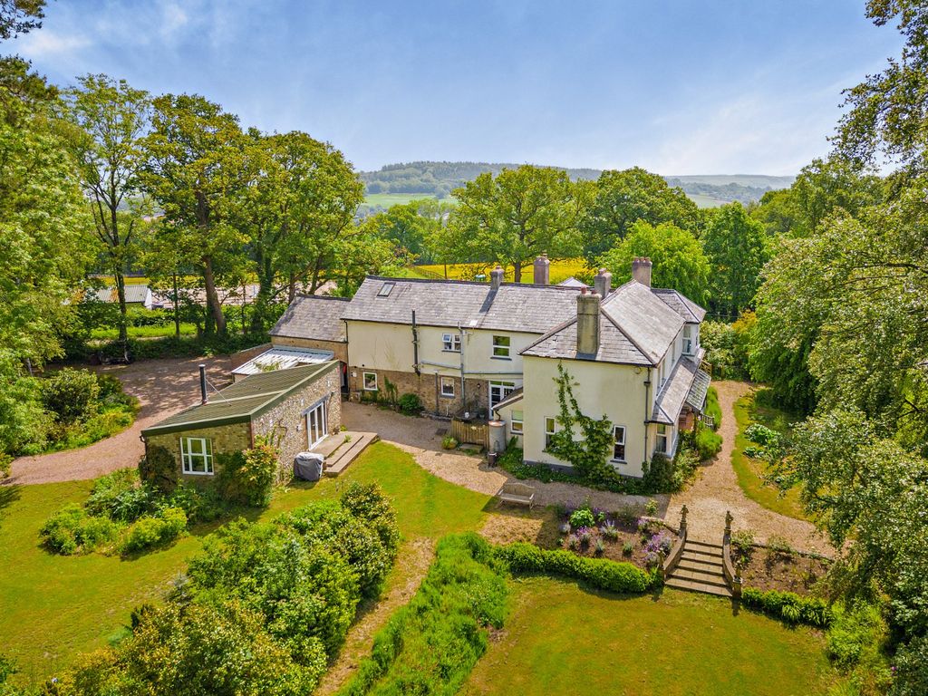 Property photo 1 of 26 High Grange