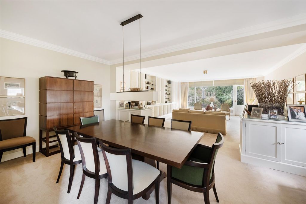 Property photo 2 of 15 27c Elsworthy Road Lo-5.Jpg