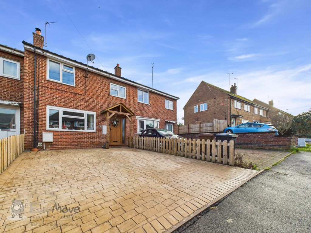 Property photo 2 of 20 Front