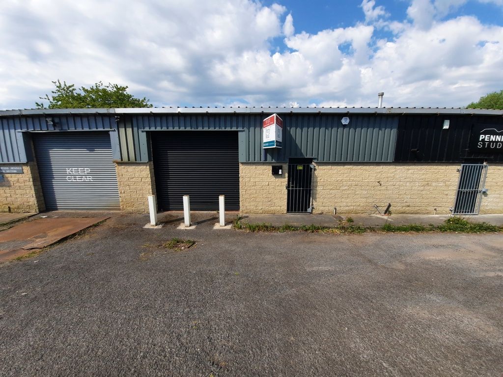 Property photo 1 of 7 Photo 9