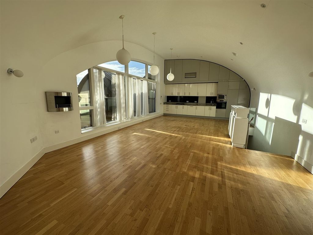 Property photo 1 of 11 Img_2385.Jpg