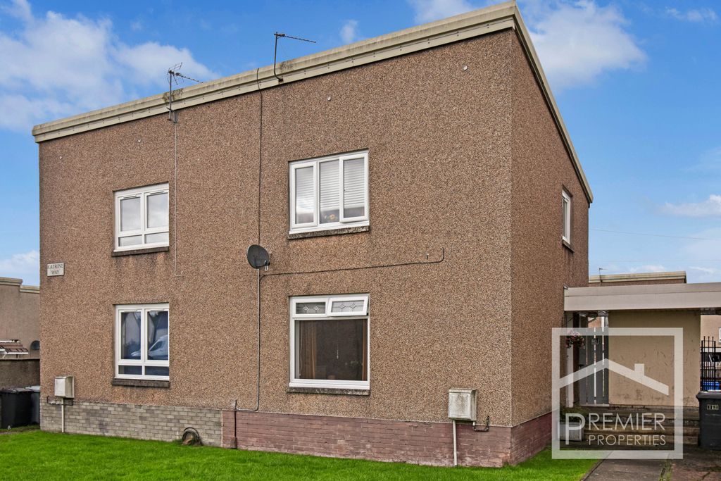 Property photo 1 of 13 Two Bedroom Semi-Detached Villa