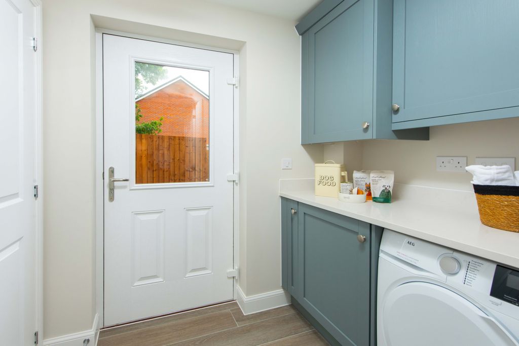 Property photo 3 of 10 Henley Gate Bar_Langley_Utility