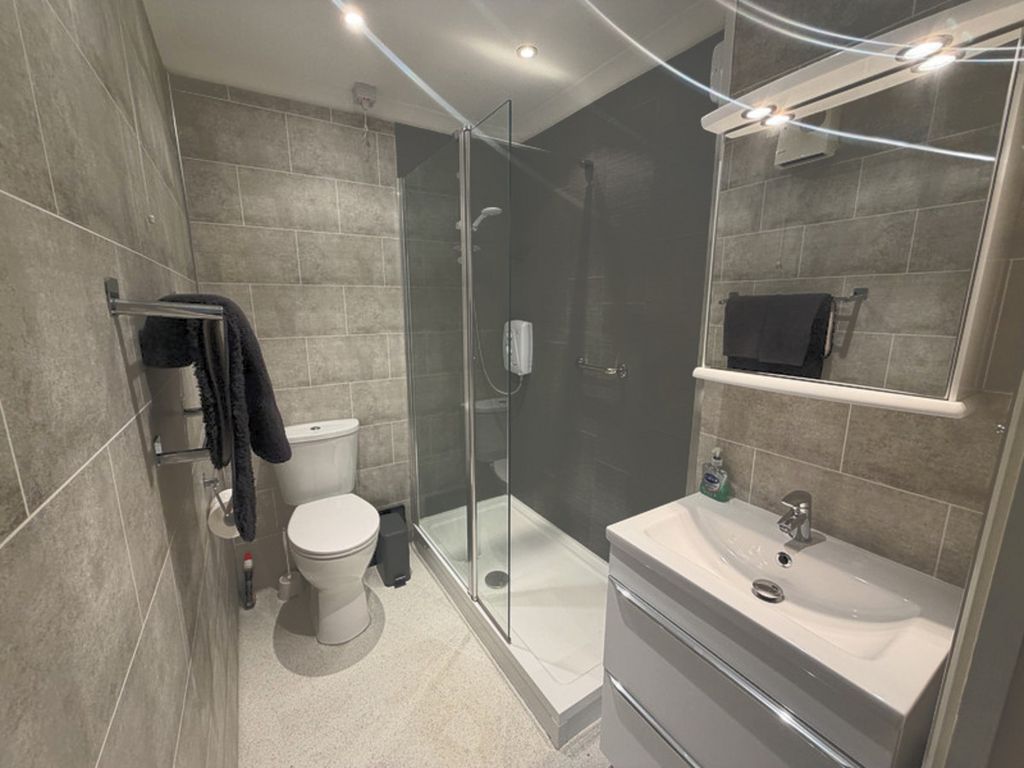 Property photo 3 of 26