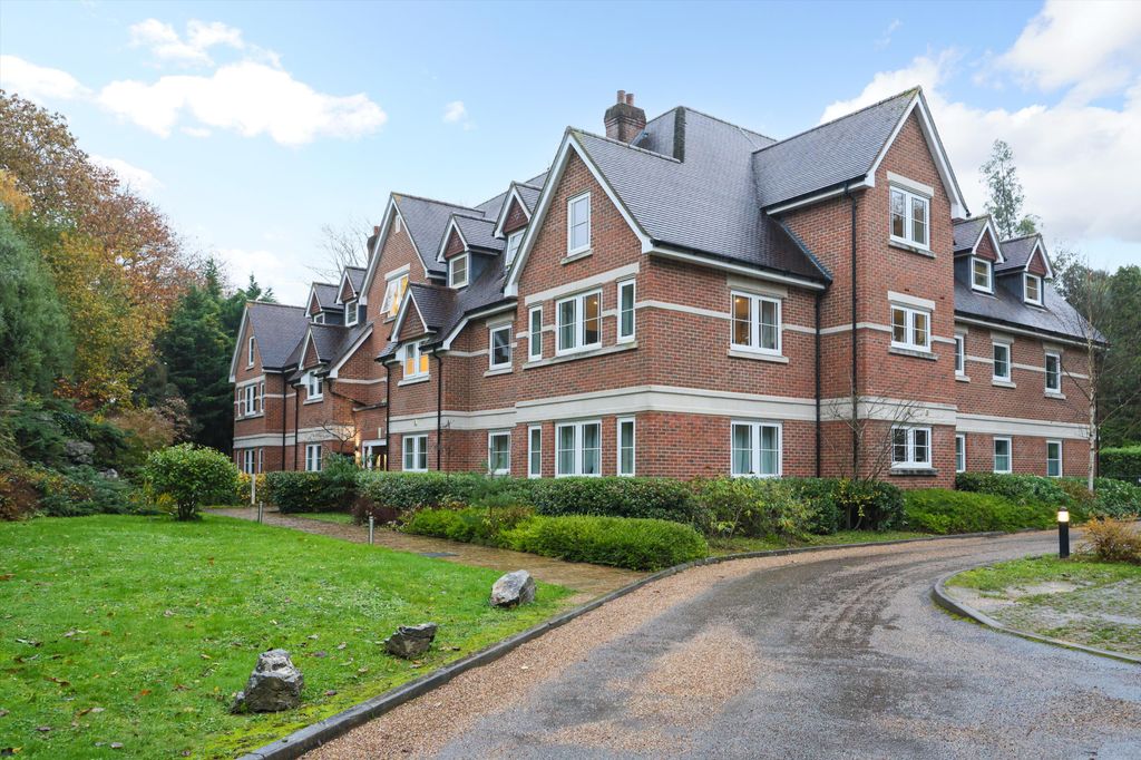 Property photo 1 of 13 Image