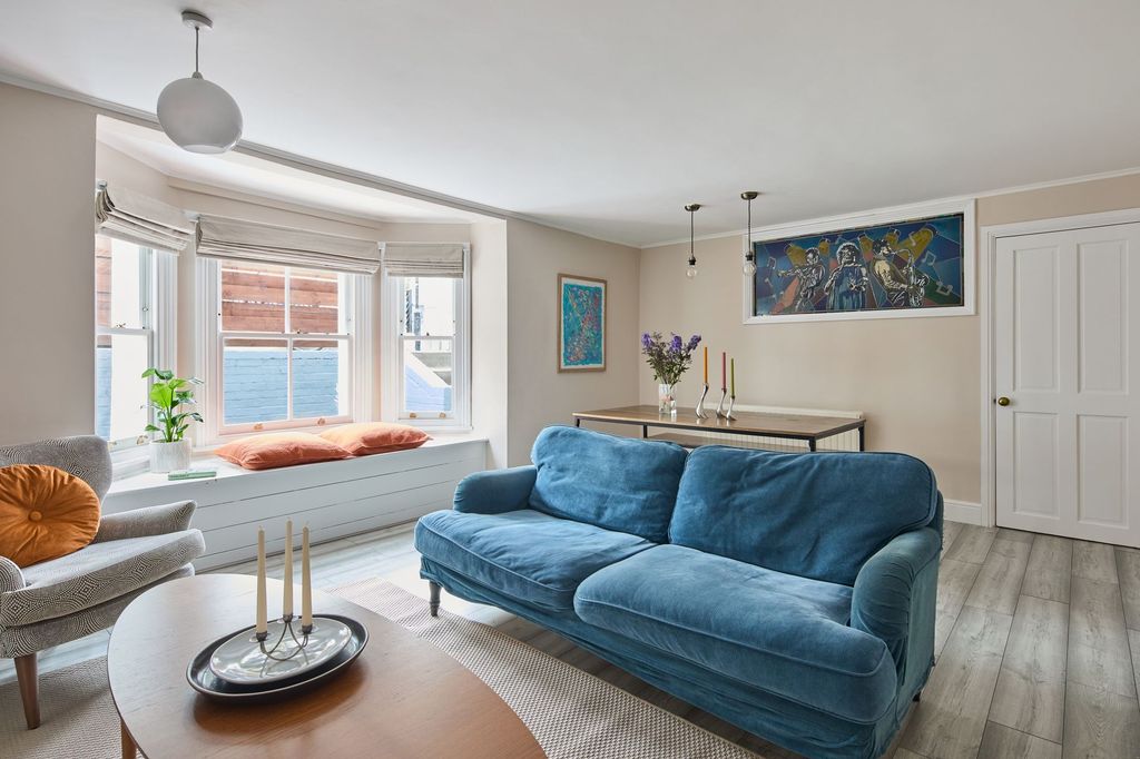 Property photo 1 of 30