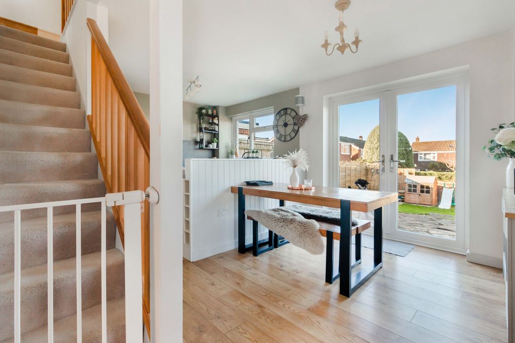 Property photo 2 of 22