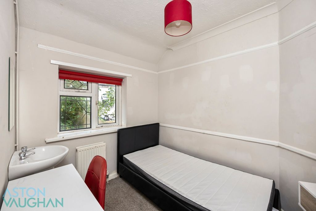 Property photo 1 of 7 5121910