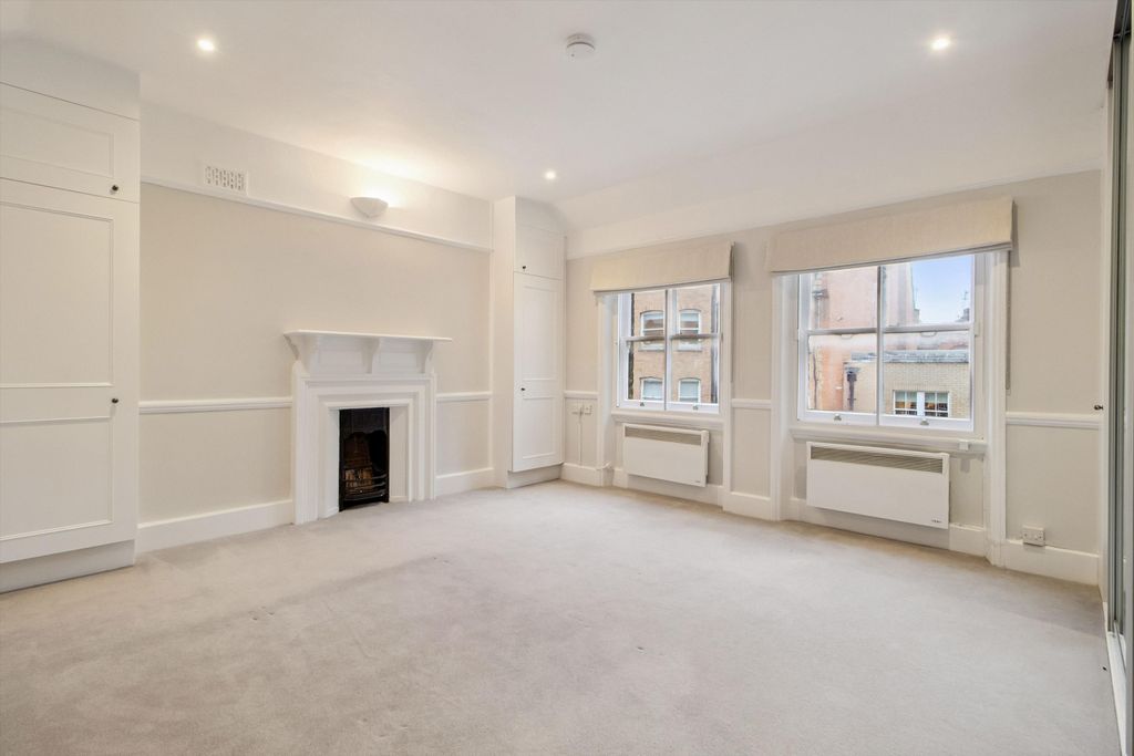 Property photo 2 of 12 Image