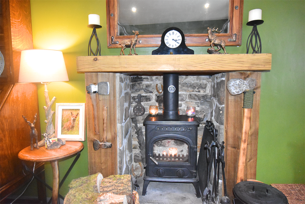 Property photo 3 of 17 Sitting Room