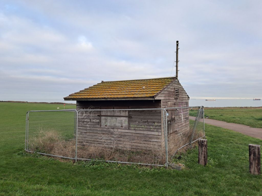 Property photo 1 of 2