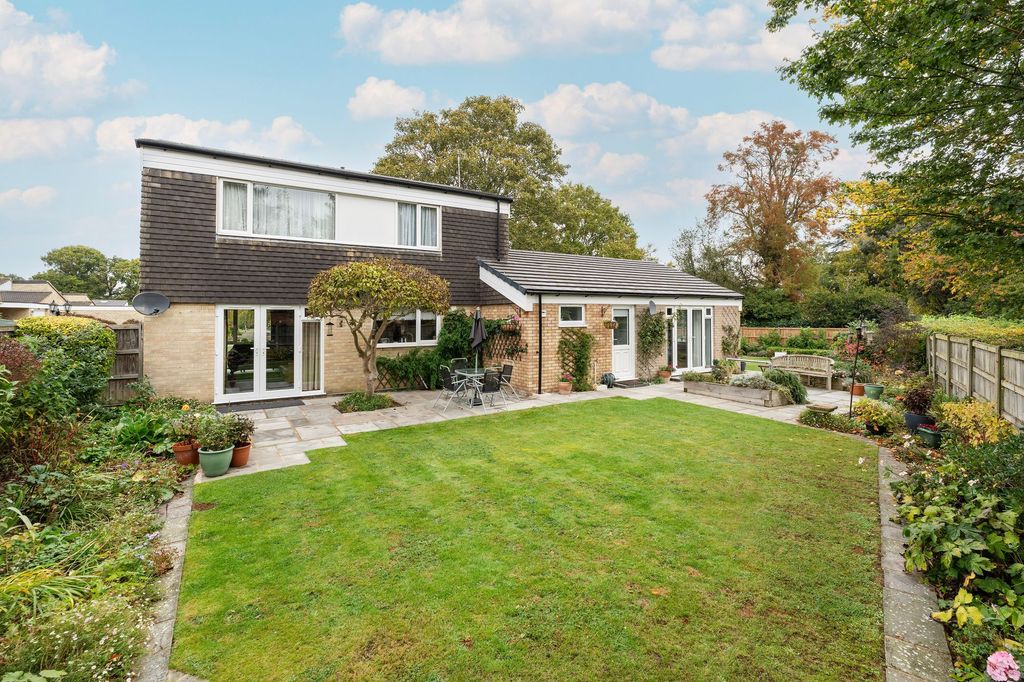 Property photo 2 of 22