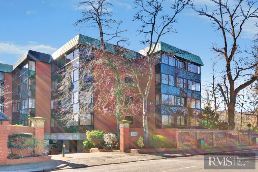 Property photo 1 of 11 Photo 11