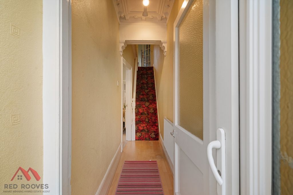 Property photo 3 of 28 Hallway