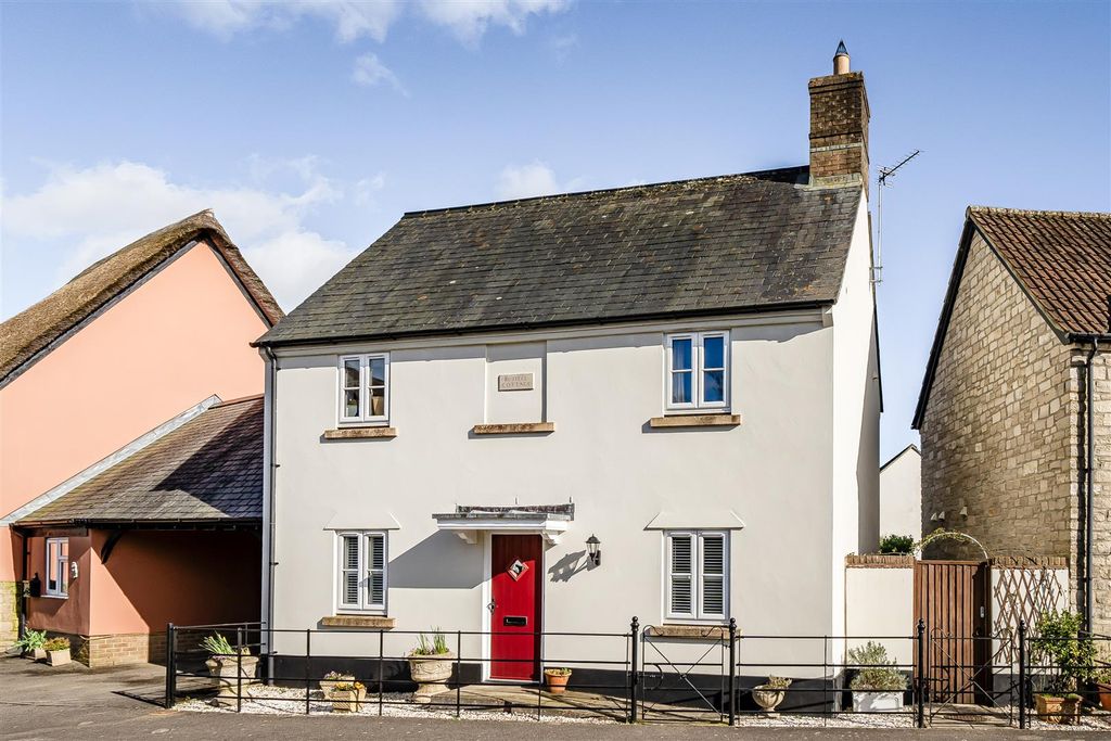 Property photo 1 of 17 1424839-10-69B18Abe9309E.Jpg