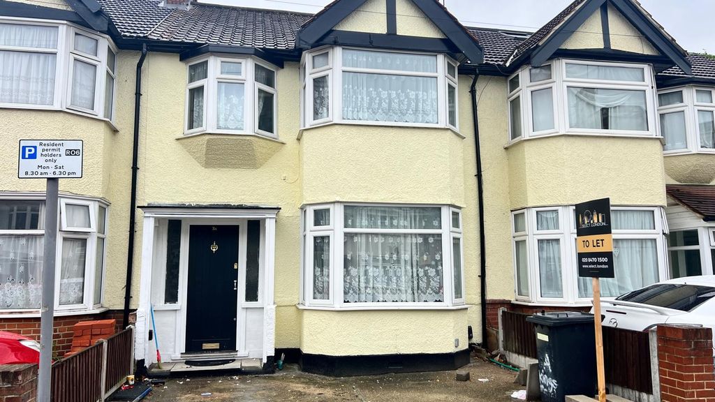 Property photo 1 of 15 4 Bedroom House For Rent.