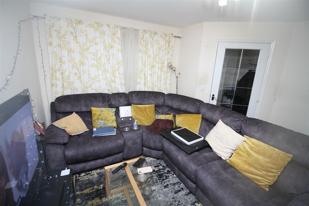 Property photo 2 of 16 Img_4918[1].Jpg