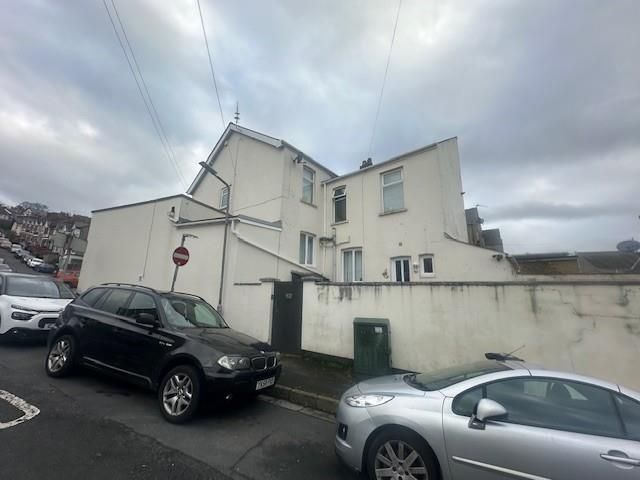 Property photo 1 of 10 Entrance.Jpg