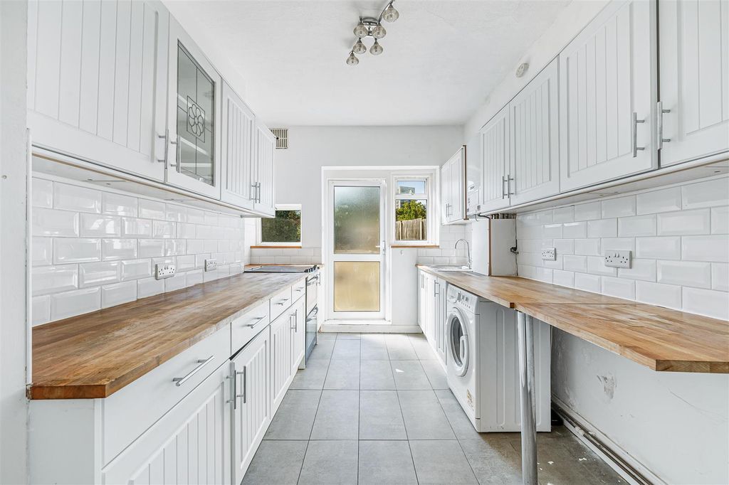 Property photo 3 of 14 61 St. Dunstans Avenue-5.Jpg