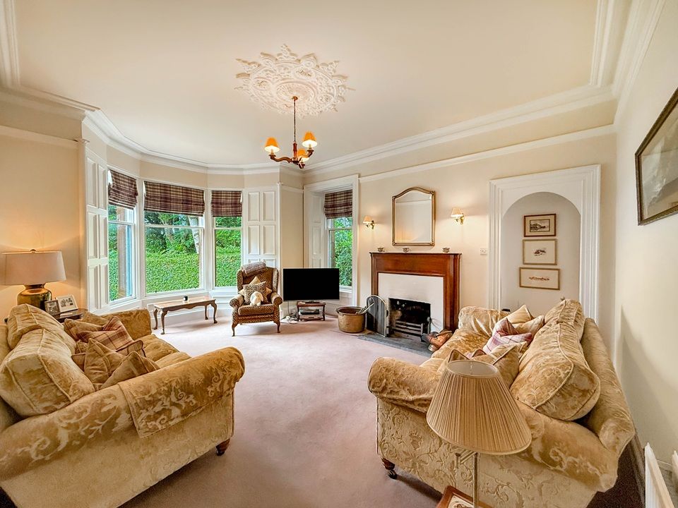 Property photo 3 of 47