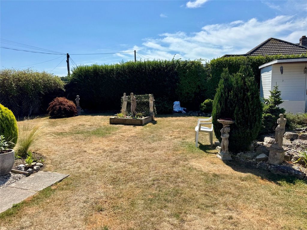 Property photo 2 of 16 Picture No. 02
