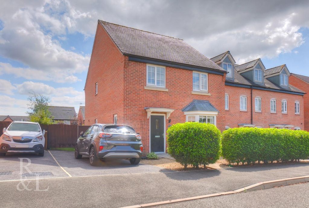 Property photo 1 of 22 Stoneyford Road (20).Jpg