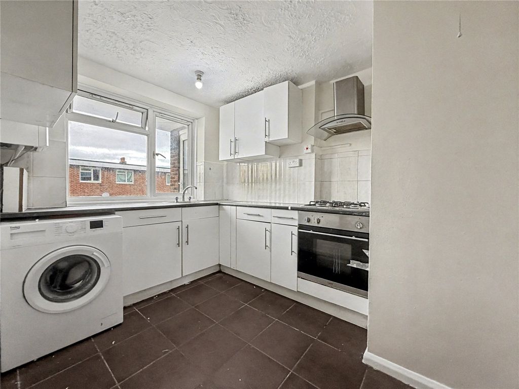 Property photo 2 of 9 Picture No. 09