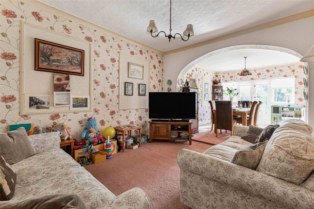 Property photo 3 of 21 Picture No. 01