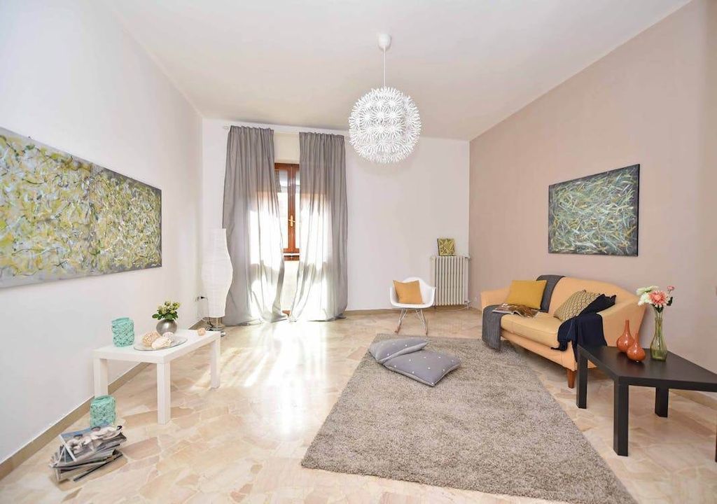 Property photo 1 of 25