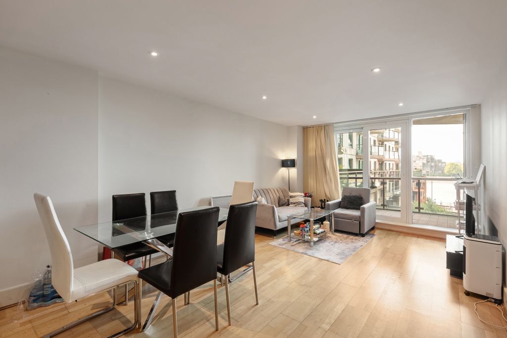 Property photo 1 of 11 094A2879