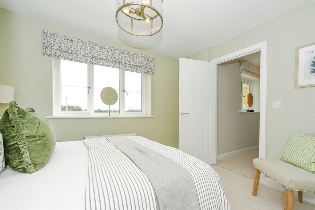 Property photo 3 of 26