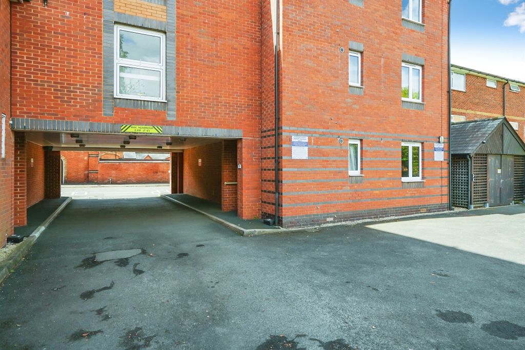 Property photo 2 of 11