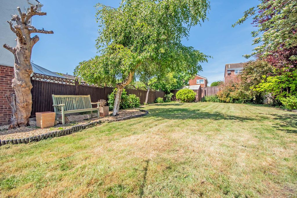 Property photo 2 of 16
