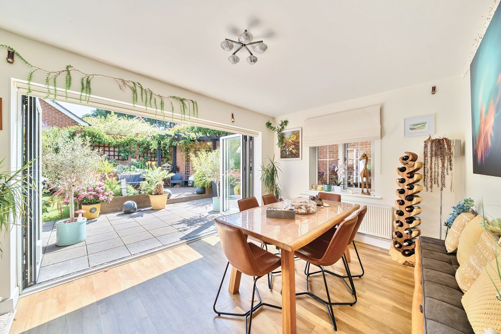 Property photo 3 of 15