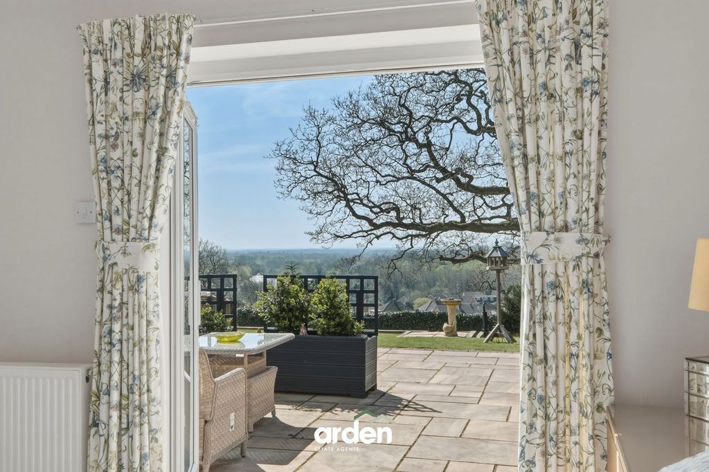 Property photo 3 of 15