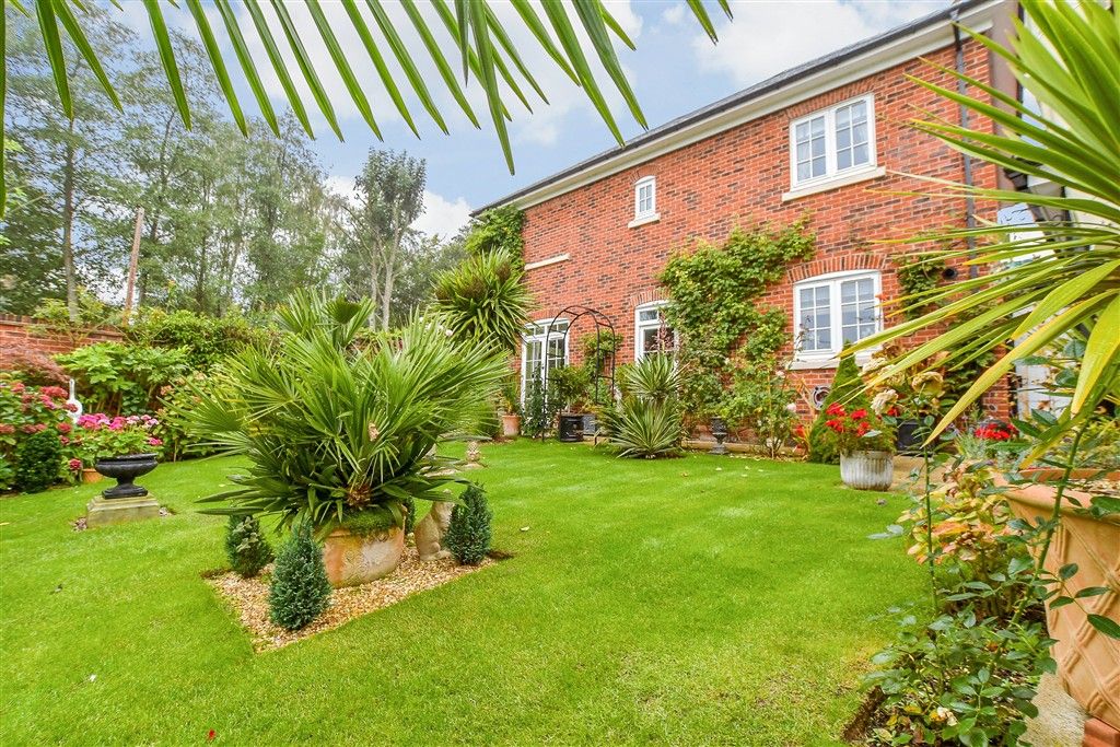 Property photo 1 of 19 Rear Elevation