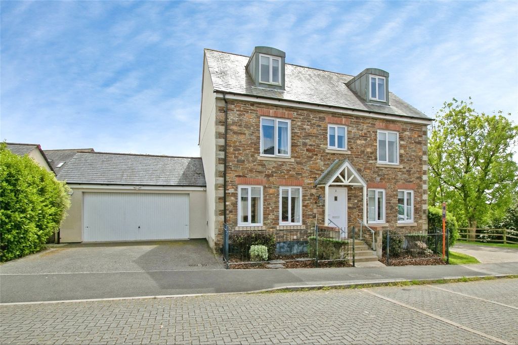 Property photo 1 of 16 Front