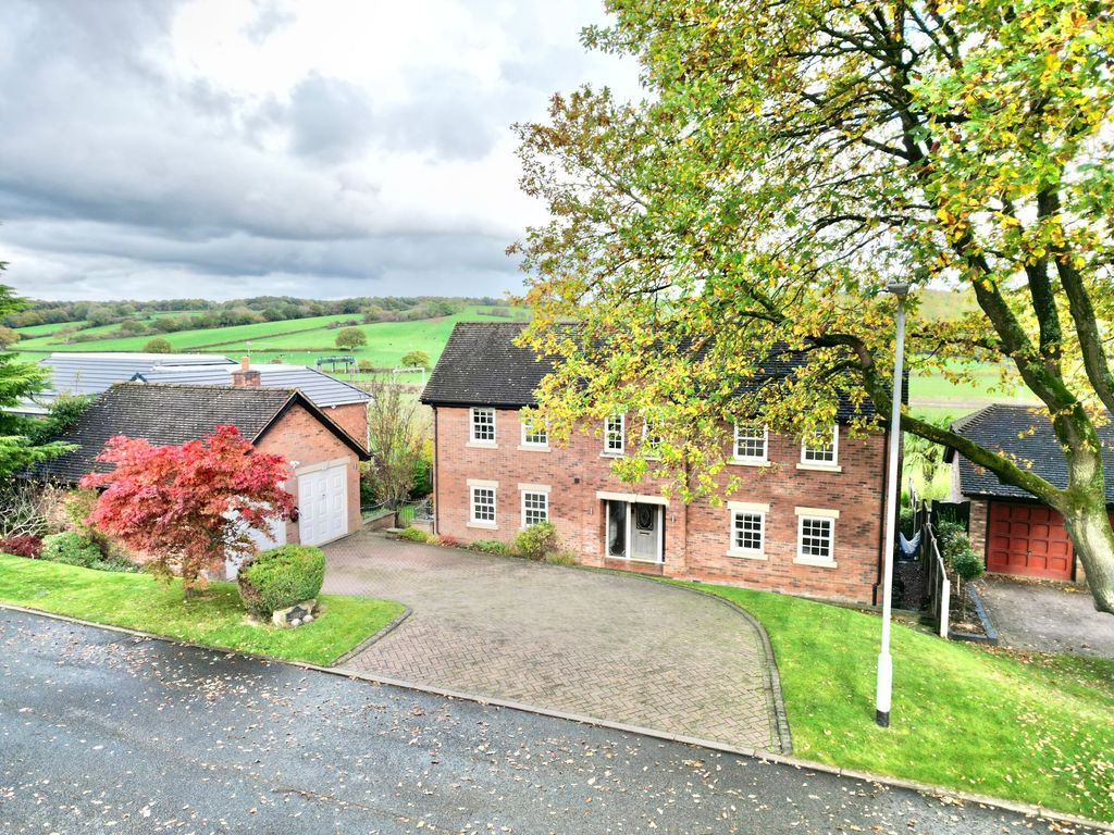 Property photo 1 of 38