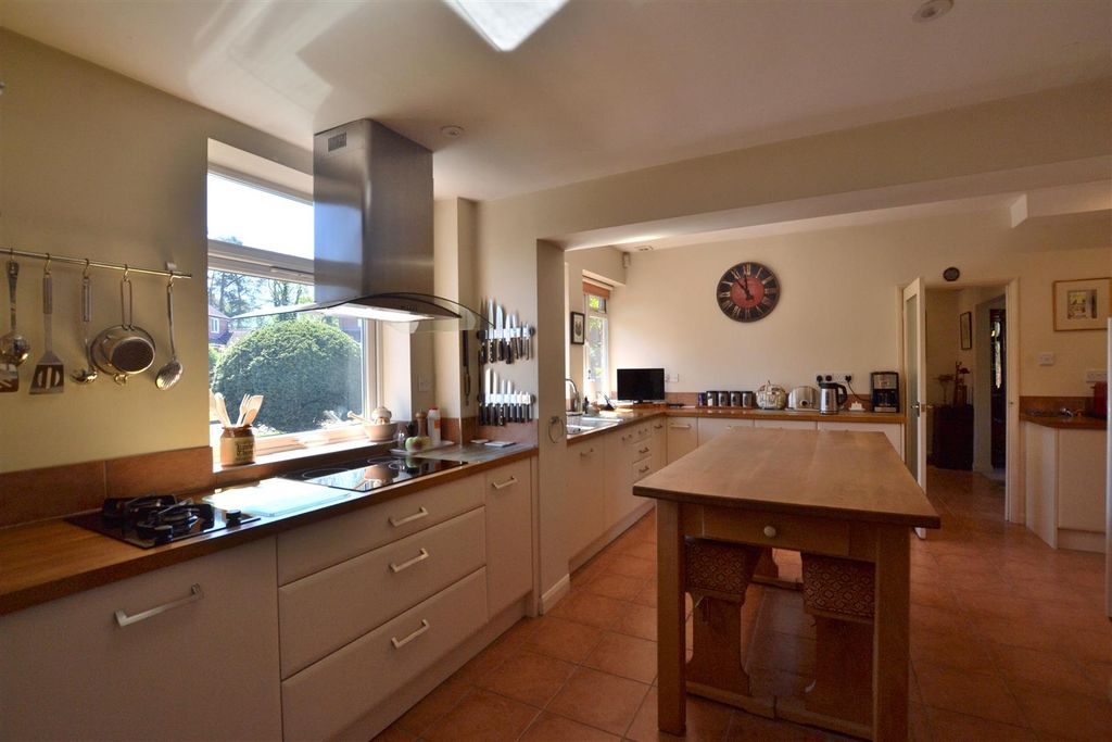 Additional image 4 of 4 bed detached house for saleFoxwood, Ancells Farm, Fleet GU51