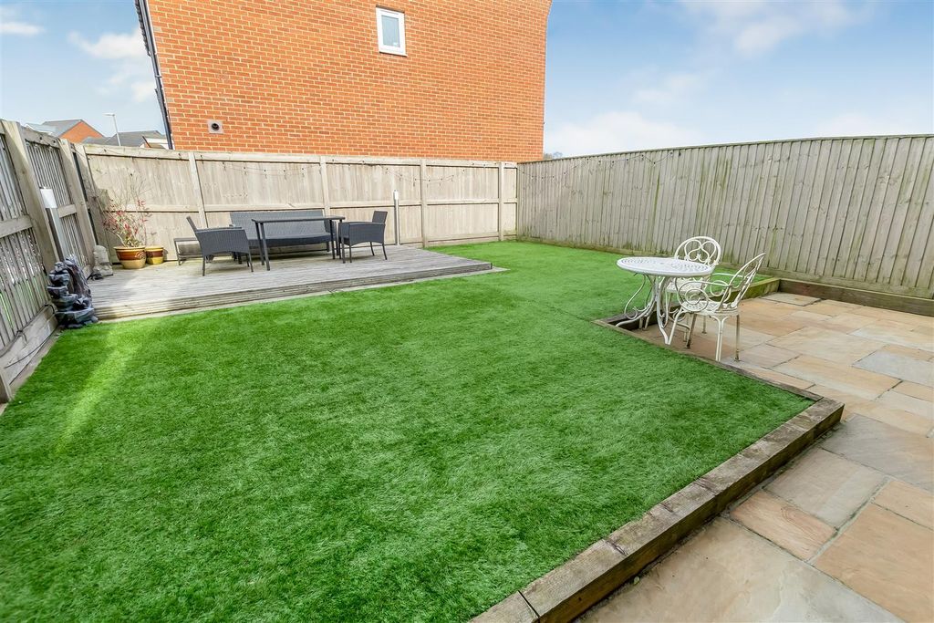 Property photo 2 of 14 Rear Garden